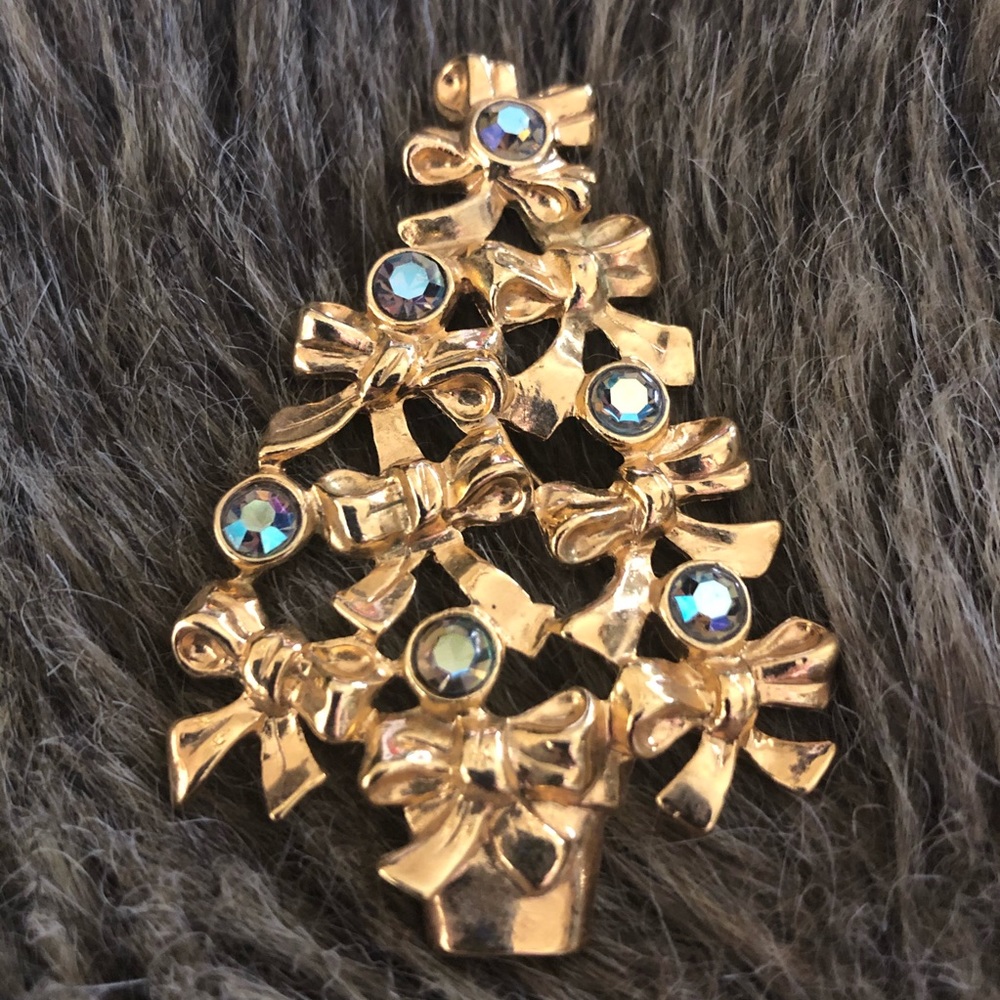 Vtg Avon AB bow Christmas tree book piece brooch